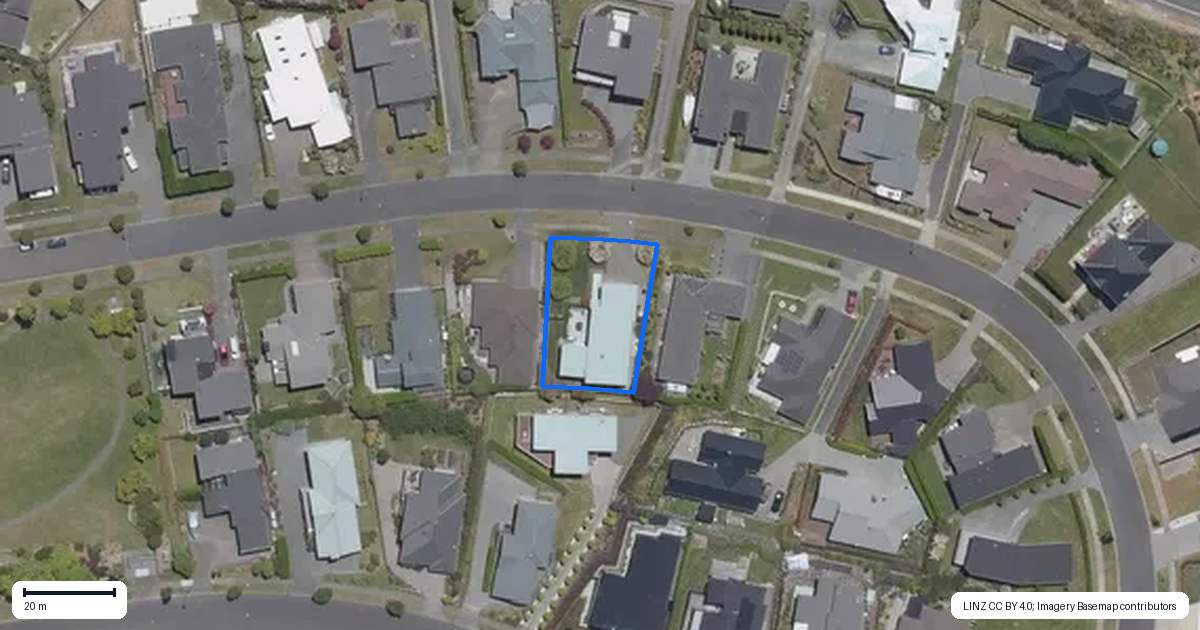 Property context map for 18 Coprosma Crescent, Waipahihi, Taupo