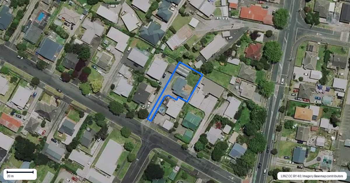 Property context map for 8 Matai Street, Maeroa, Hamilton