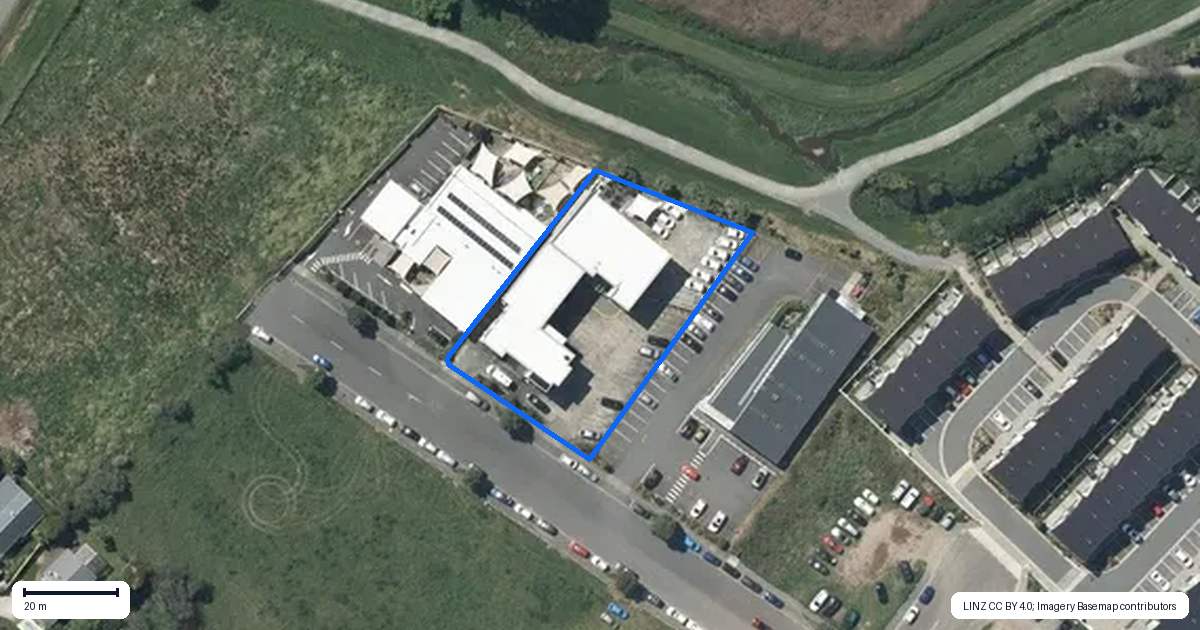 Property context map for 44 Ihakara Street, Paraparaumu