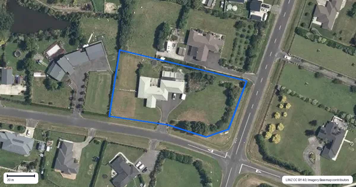 Property context map for 4 Paradise Avenue, Feilding