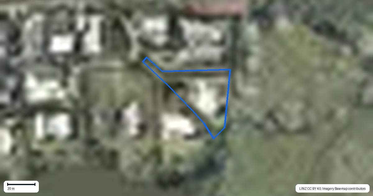 Property context map for 64 Taumata Road, Omaha