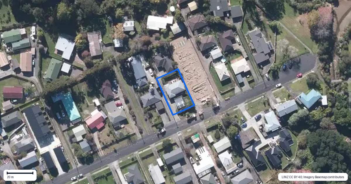 Property context map for 60 Woodside Road, Massey, Auckland