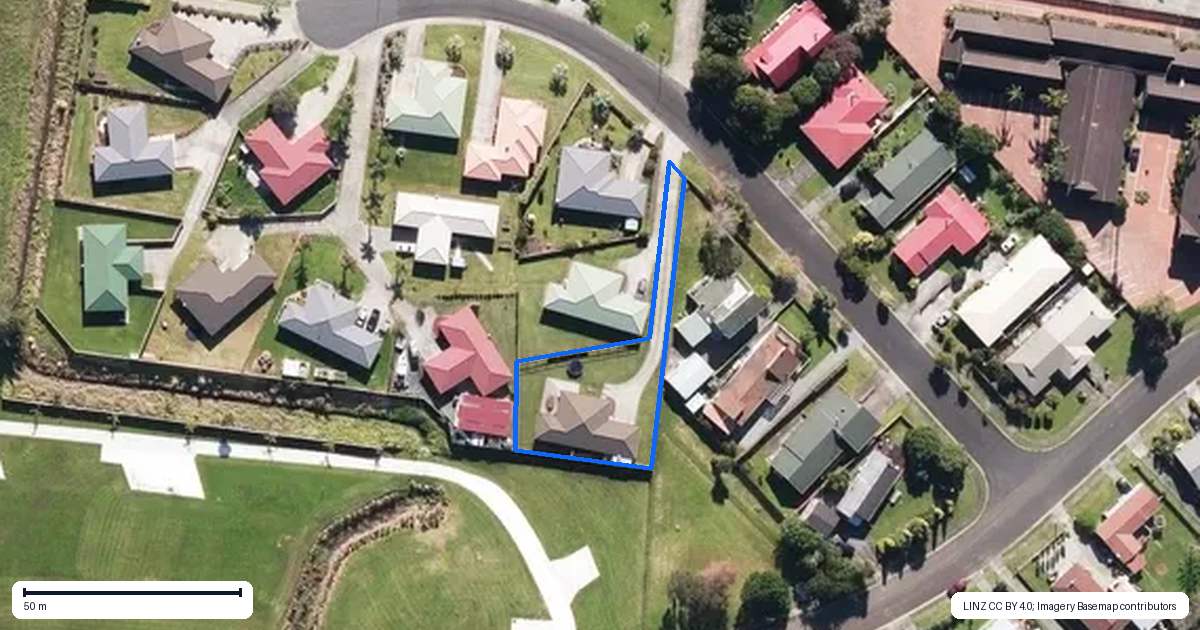 Property context map for 9 Taupata Place, Kaitaia