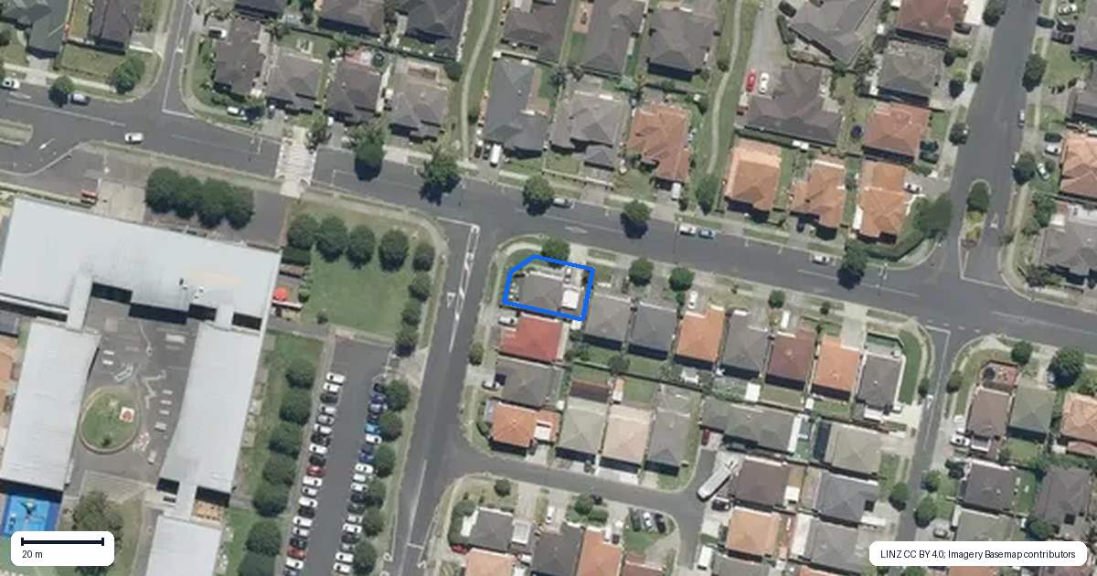 Property context map for 23 Baverstock Road, Flat Bush, Auckland