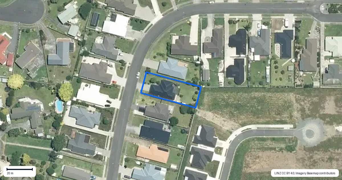 Property context map for 35 Benner Drive, Ngatea