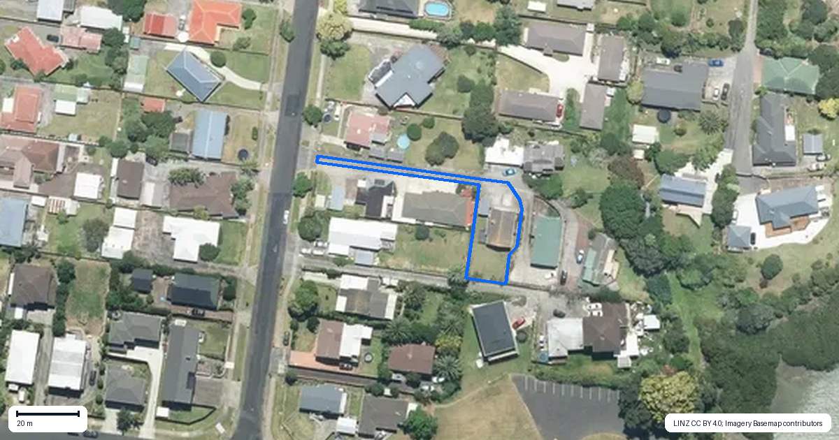 Property context map for 42A Evans Road, Weymouth, Auckland