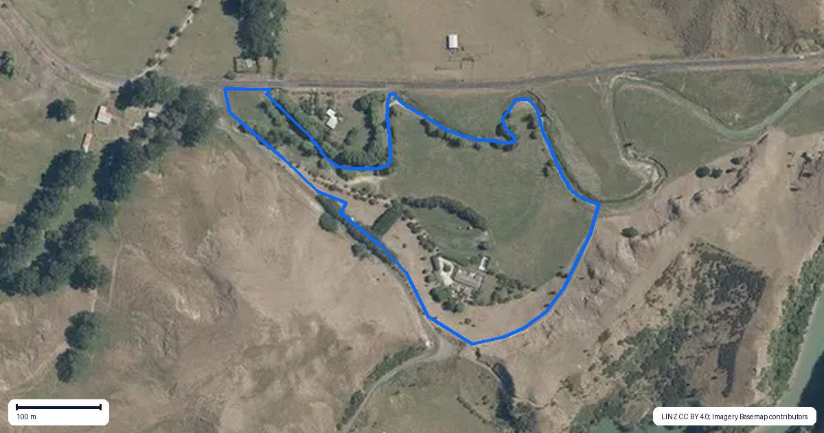 Property context map for 11 Mangakuri Road, Kairakau, Elsthorpe