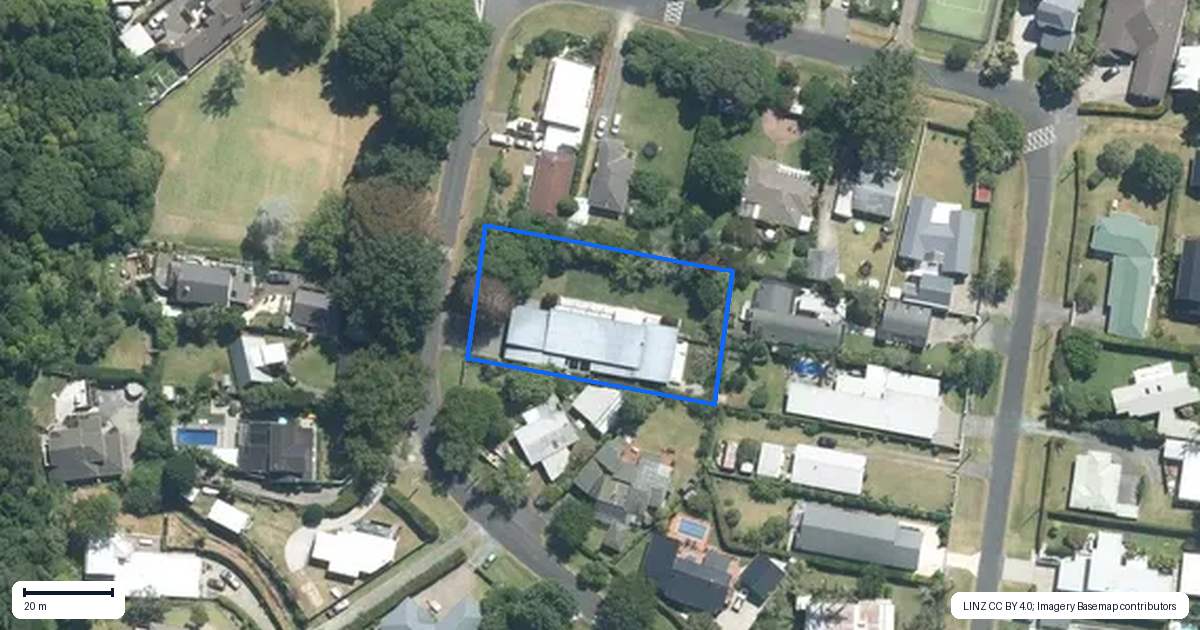 Property context map for 13 Glengarry Avenue, Manly, Whangaparaoa