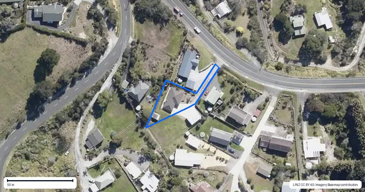 Property context map for 298 State Highway 10, Cable Bay