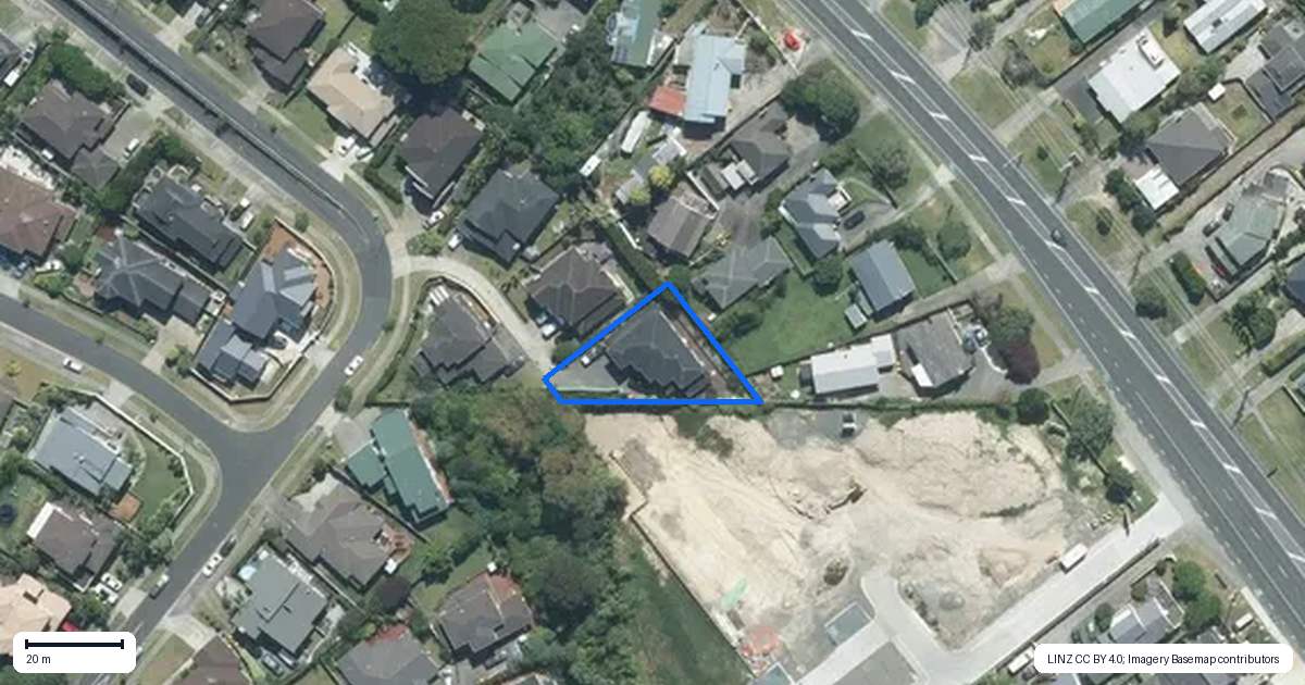 Property context map for 11 Keating Rise, Northcross, Auckland