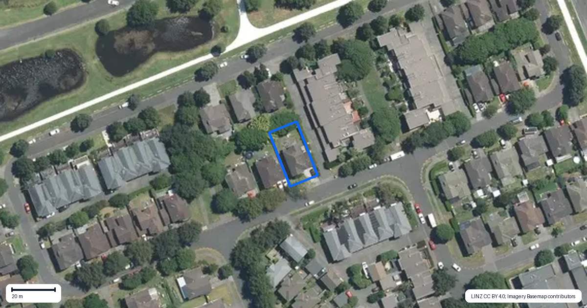 Property context map for 5 The Track, Takanini, Auckland