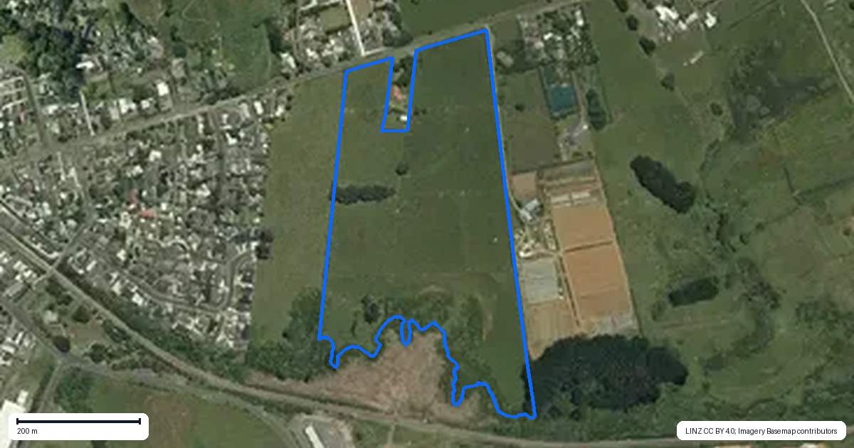Property context map for 52 Dominion Road, Tuakau