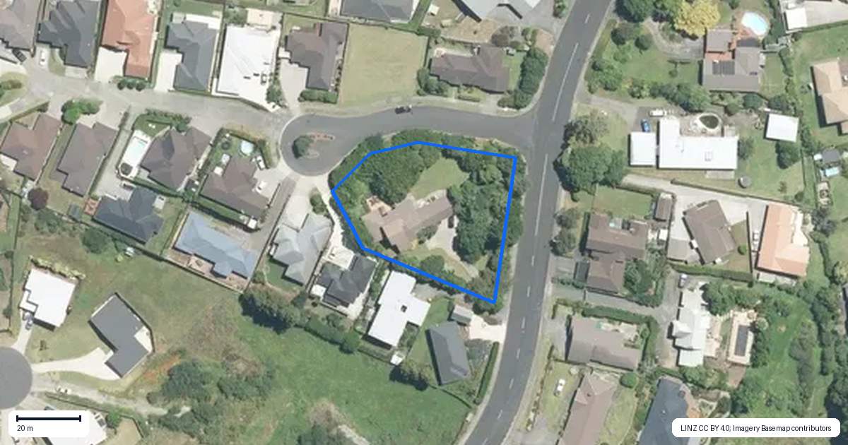 Property context map for 104 Cape Hill Road, Pukekohe