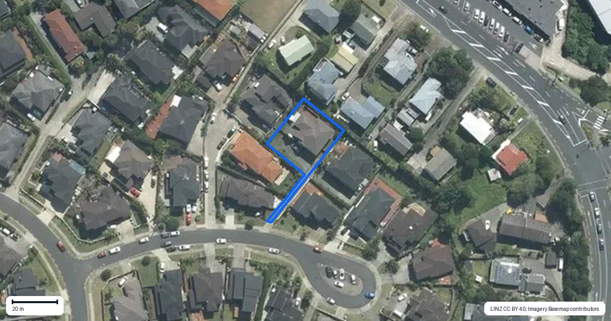 Property context map for 18 Loughros Place, Pinehill, Auckland