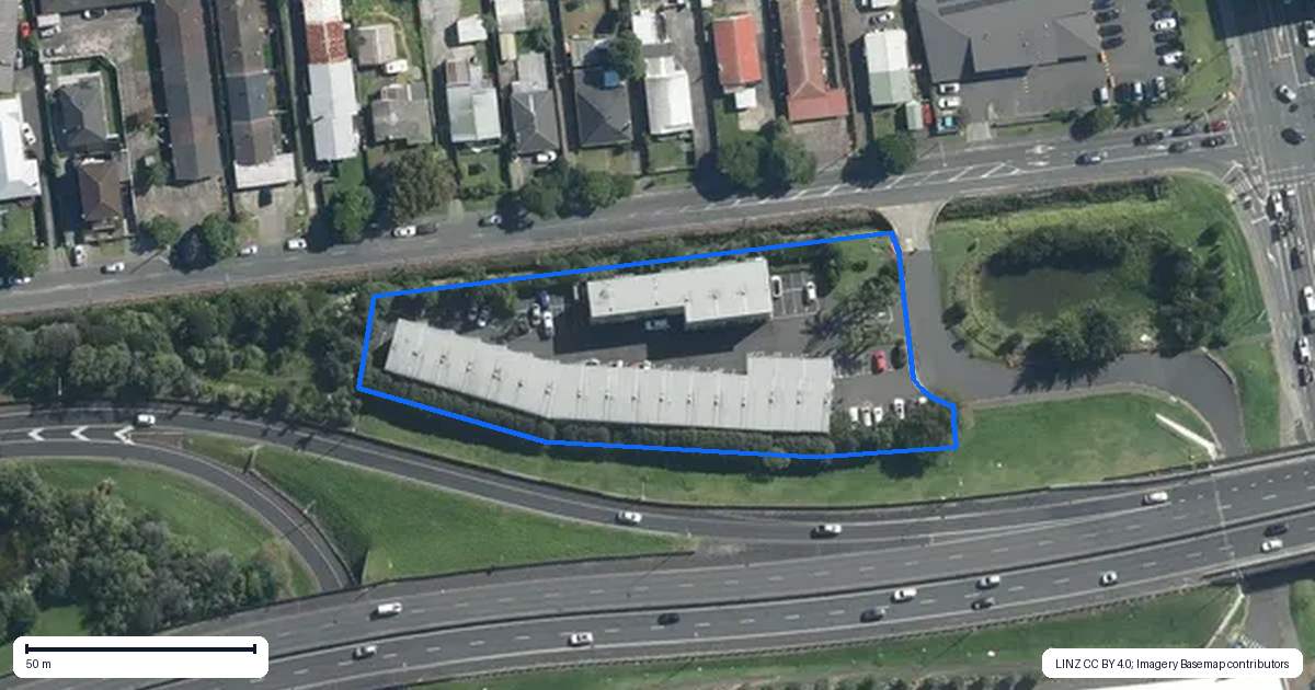 Property context map for 18 Aranui Road, Mount Wellington, Auckland