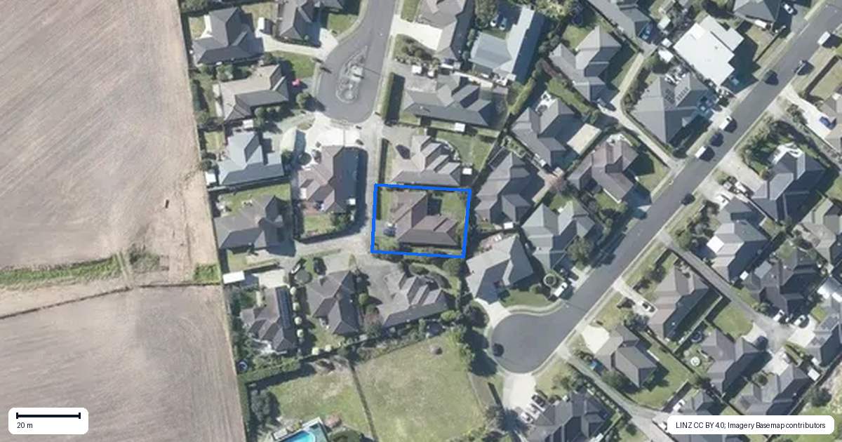 Property context map for 37 Breaker Grove, Waiuku