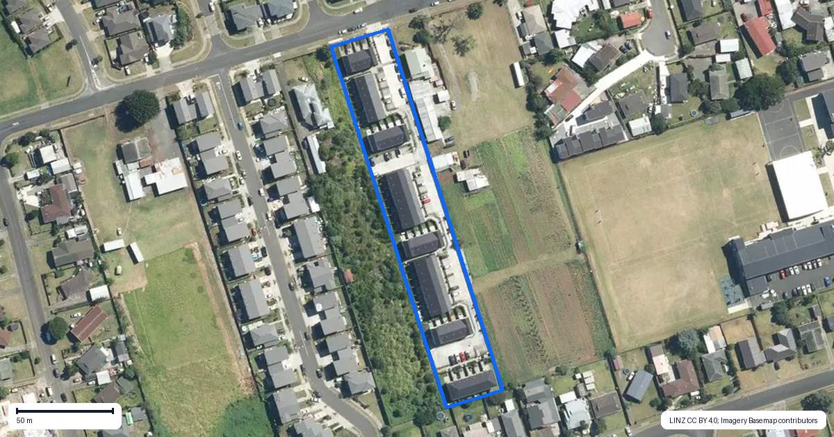 Property context map for 28/137 Hall Avenue, Favona, Auckland