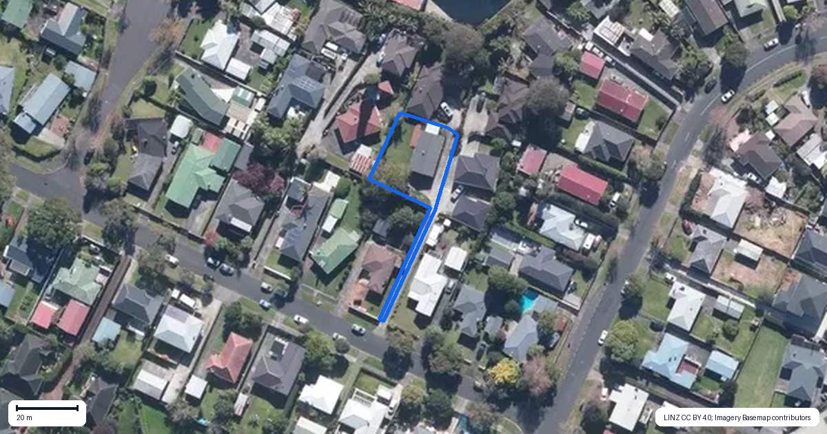 Property context map for 9 Esmeralda Avenue, Avondale, Auckland