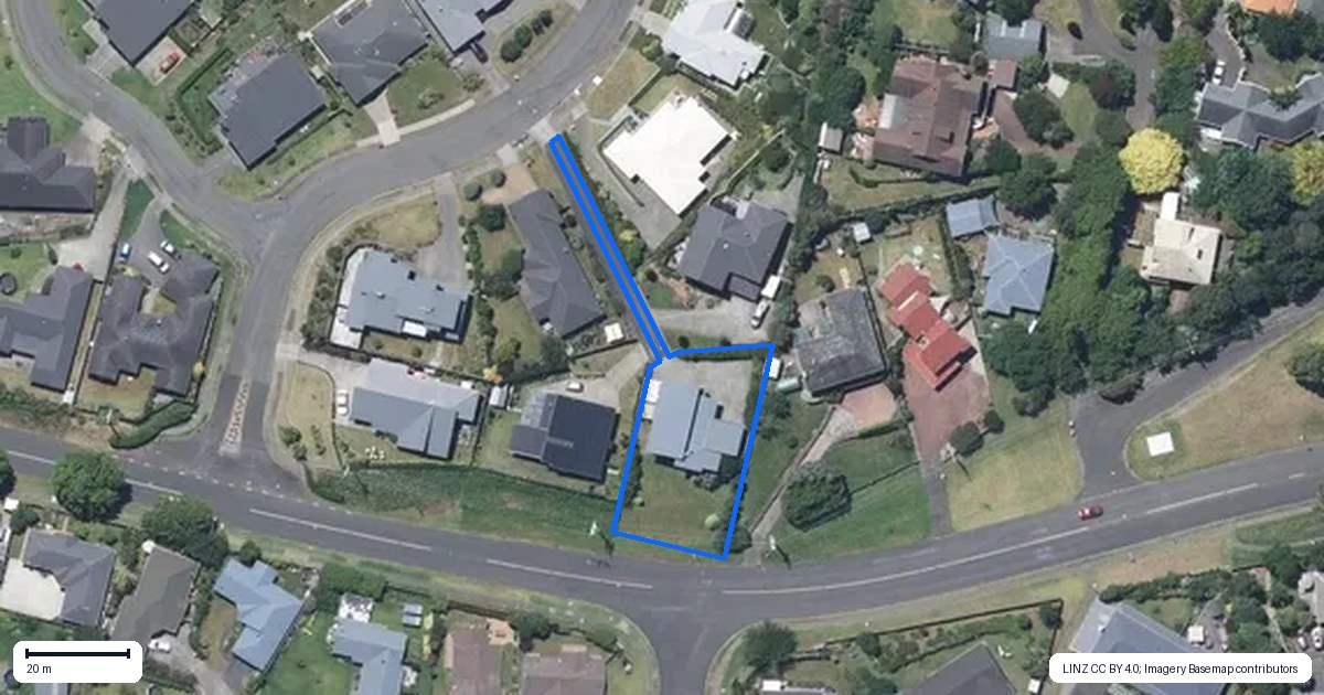 Property context map for 10 Lithgow Drive, Otamatea, Whanganui