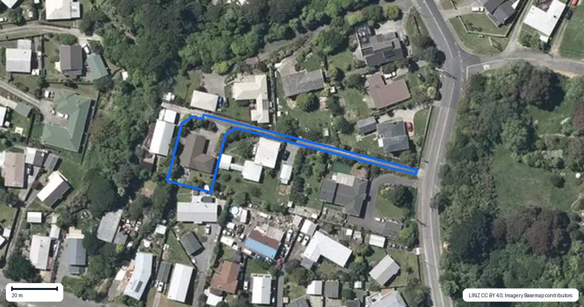 Property context map for 82B Valley Road, Paraparaumu