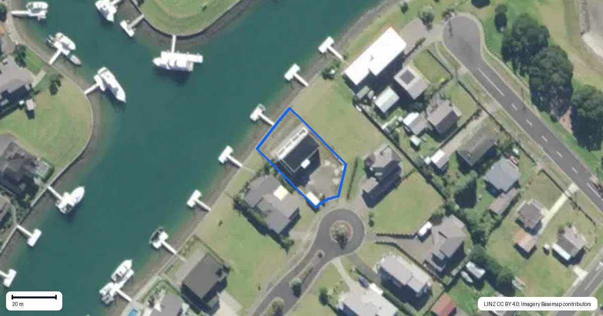 Property context map for 21 Fred Carr Place, One Tree Point, Whangarei