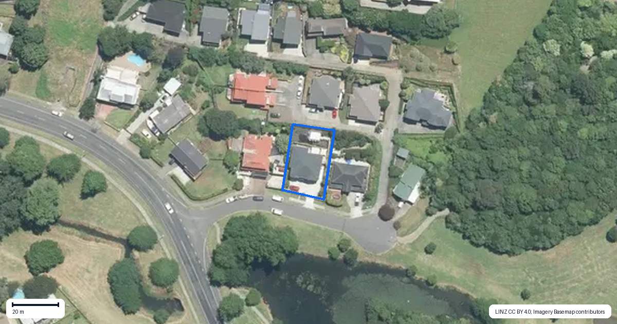 Property context map for 4 Brownlee Place, Pukekohe