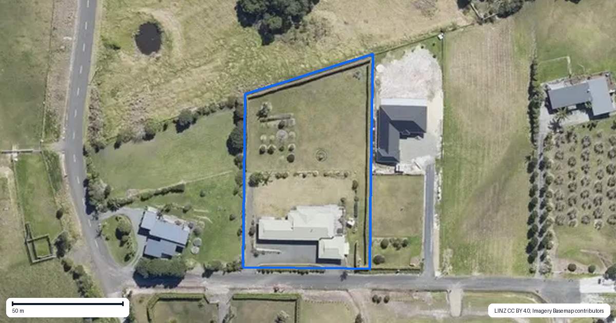 Property context map for 2 Ocean View Road, Cable Bay