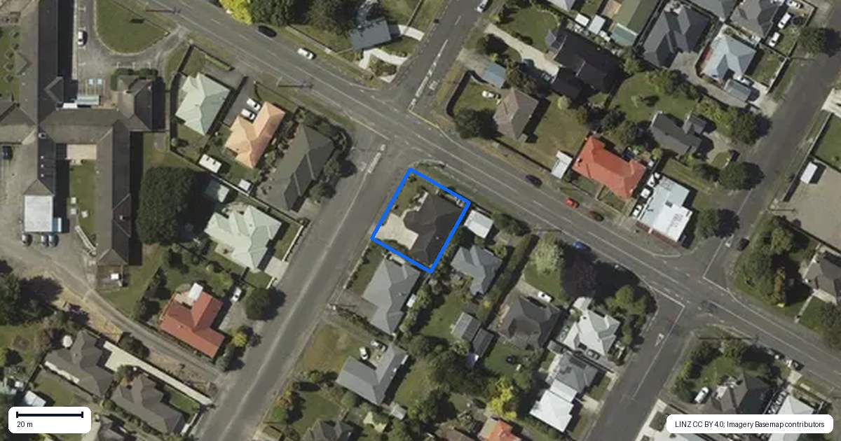 Property context map for 180 Bath Street, Levin