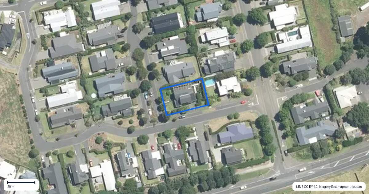 Property context map for 2 Woolshed Lane, Pukekohe
