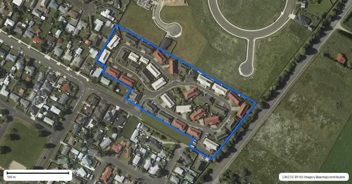 Property context map for 4/9 Fuller Close, Levin