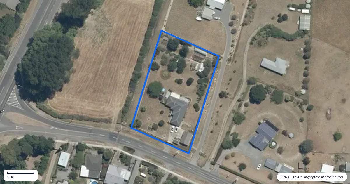 Property context map for 3 Higginson Street, Otane