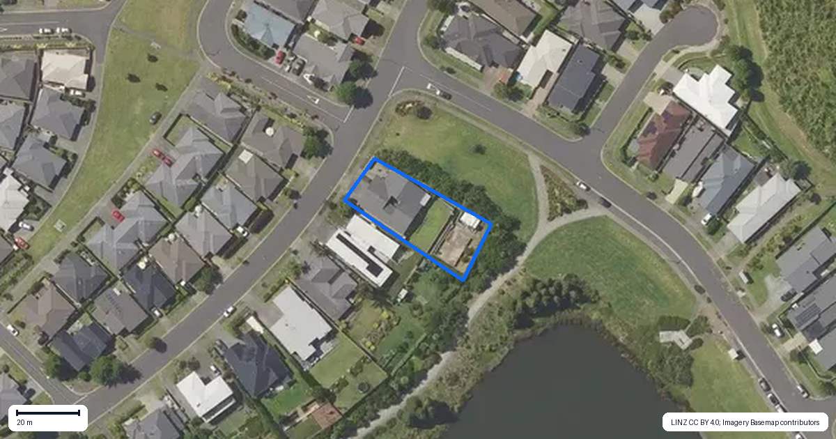 Property context map for 33 Landing Drive, Pyes Pa, Tauranga