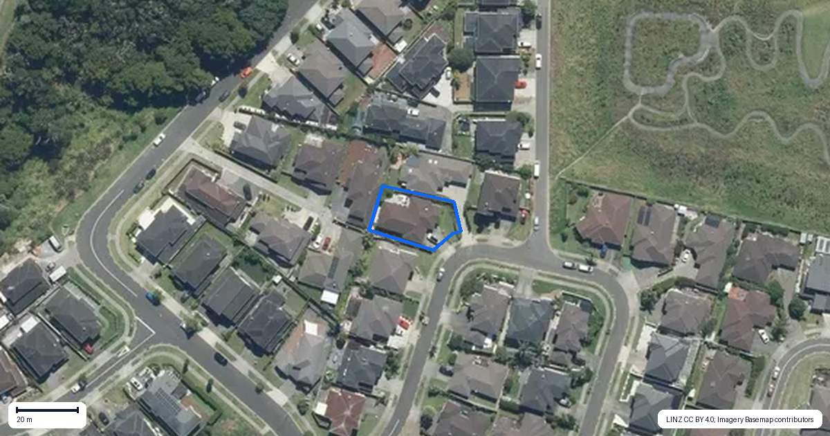 Property context map for 25 Stamford Crescent, Flat Bush, Auckland