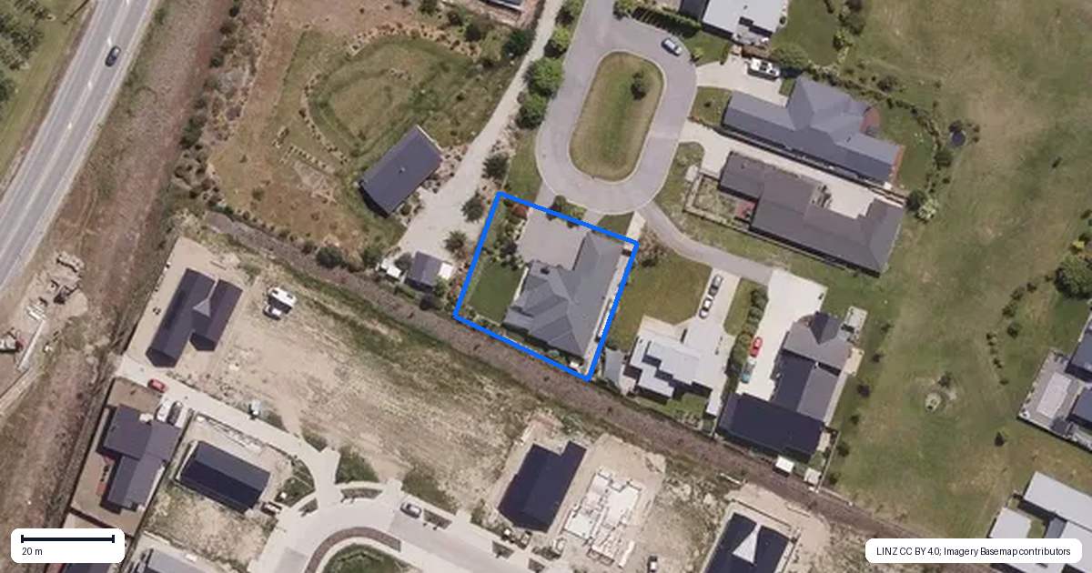 Property context map for 12 Kowhai Place, Cromwell