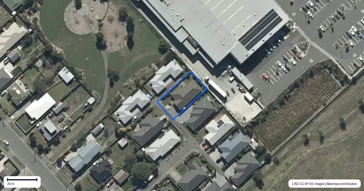 Property context map for 41 Shortland Street, Wainoni, Christchurch