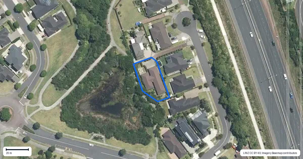 Property context map for 14 Pescara Point, Karaka, Papakura