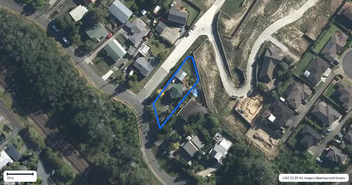 Property context map for 81 Rangeview Road, Sunnyvale, Auckland