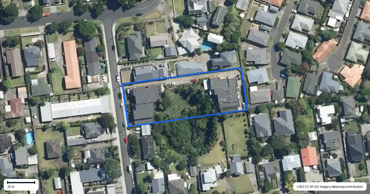 Property context map for 5D Puka Street, Onehunga, Auckland