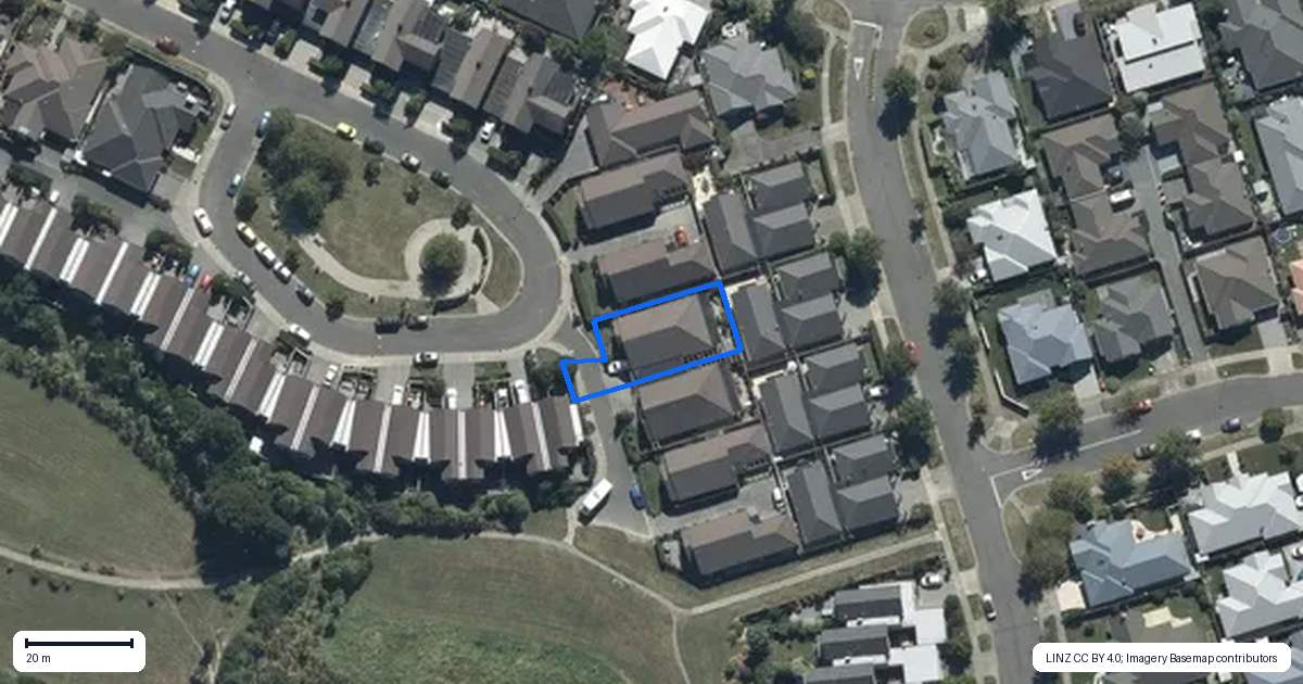 Property context map for 35 Henley Green, Northwood, Christchurch