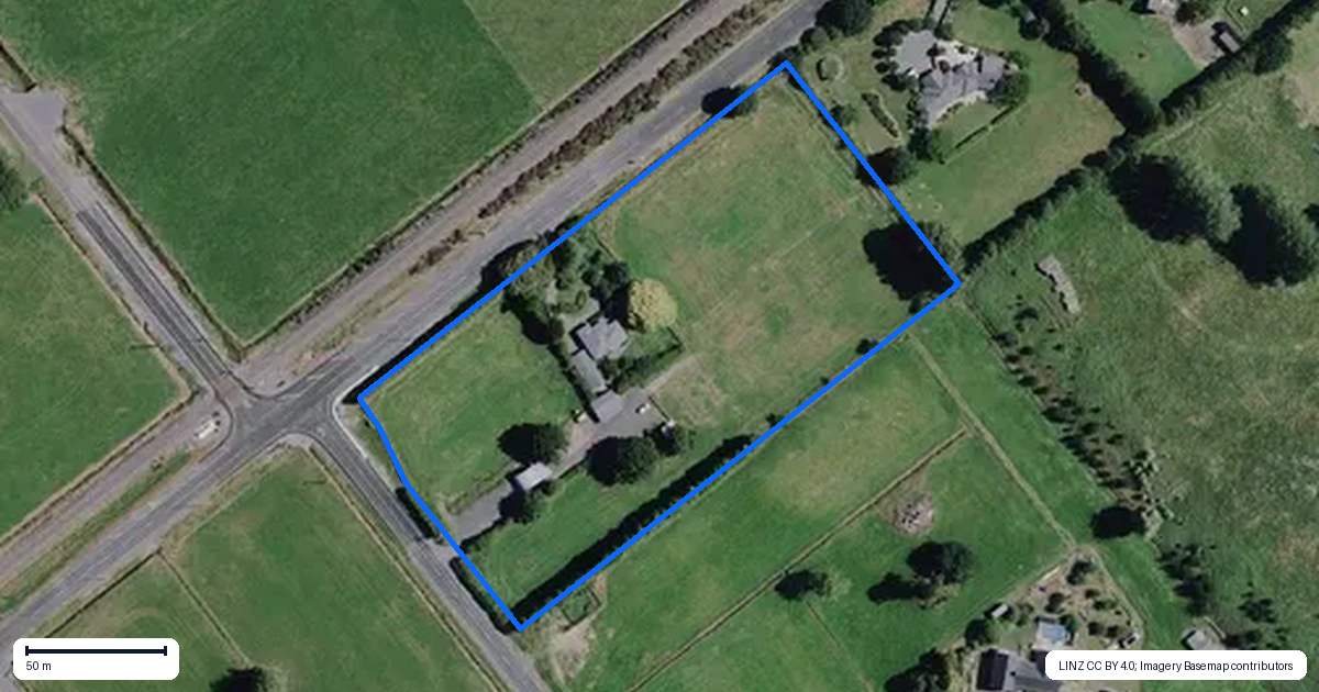 Property context map for 404 Holland Road, Eureka, Hamilton