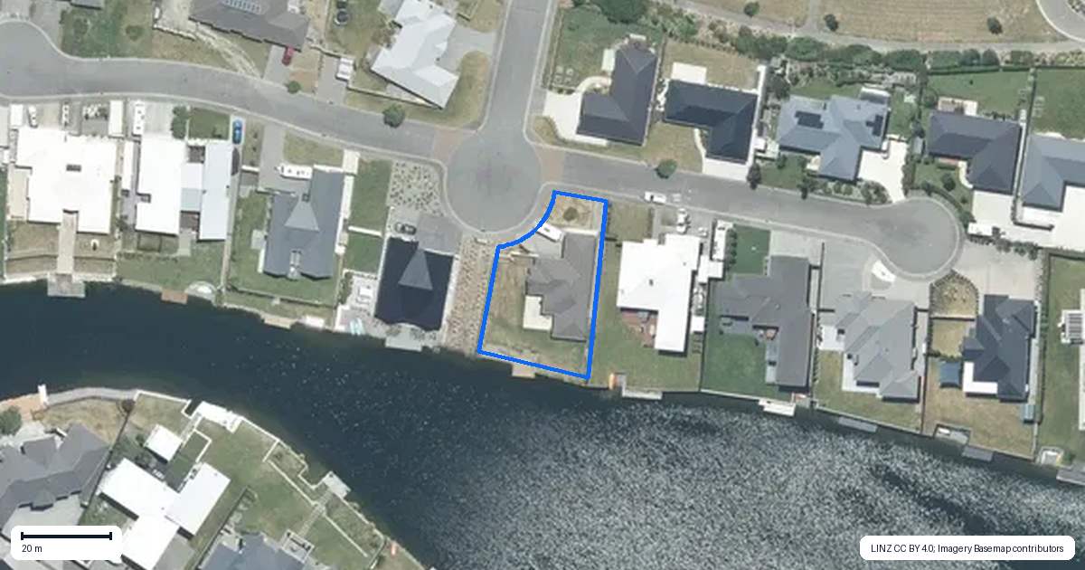 Property context map for 8 Trent Place, Huntingdon, Ashburton