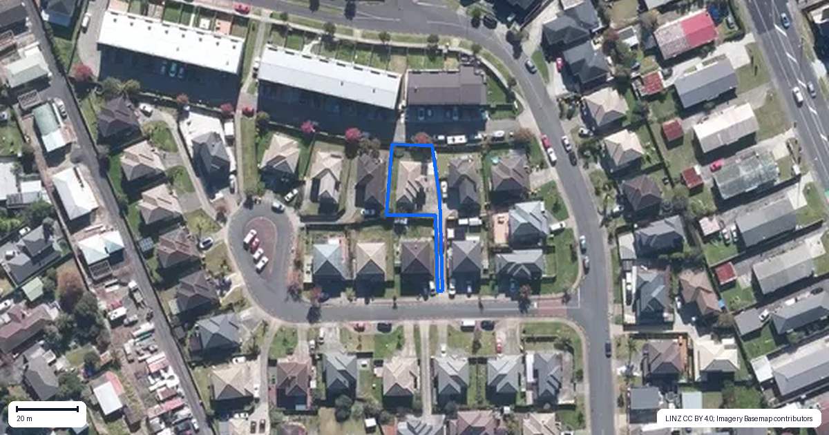 Property context map for 7 Merlot Way, Te Atatu South, Auckland