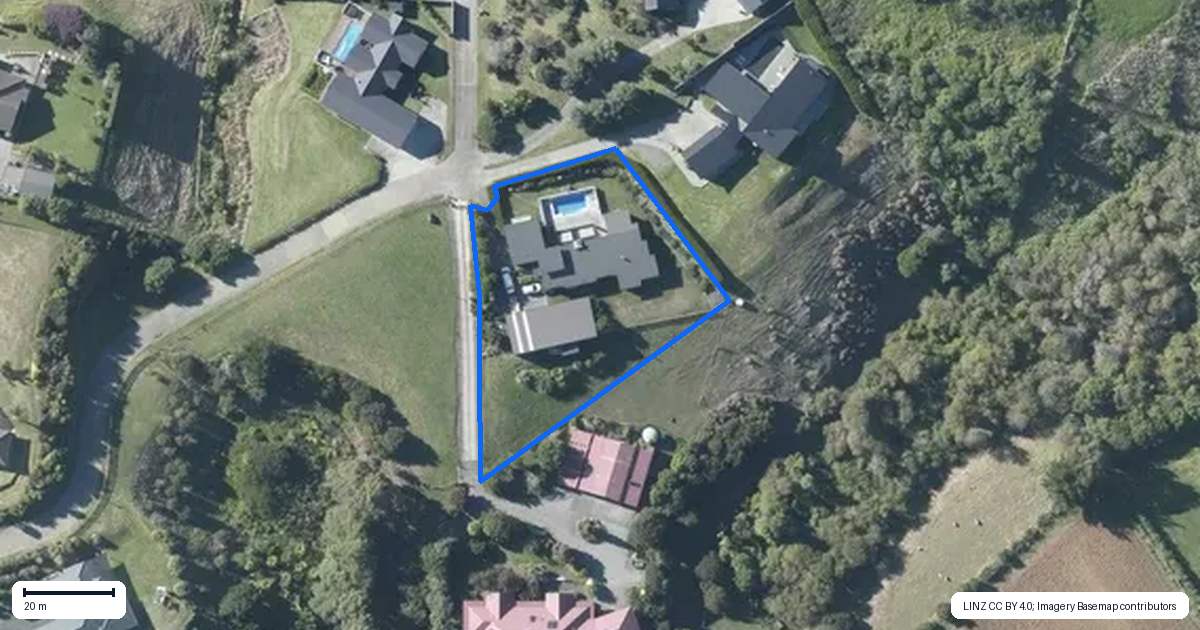 Property context map for 25 Kendallvale Drive, Waiuku