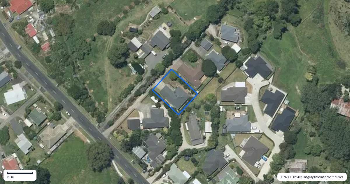 Property context map for 104A Awaroa Road, Helensville