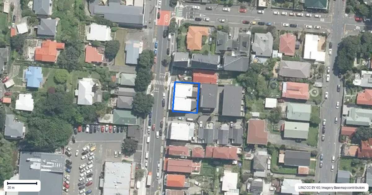Property context map for 121D The Parade, Island Bay, Wellington