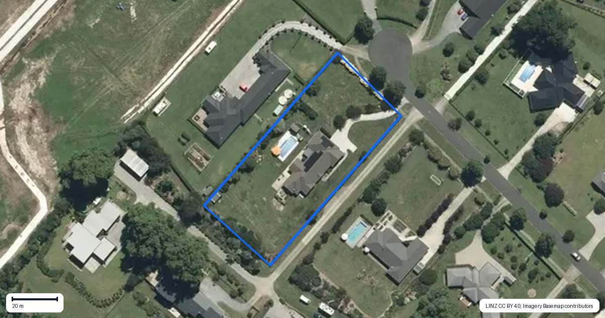 Property context map for 33 Riverside Lane, Karapiro, Cambridge