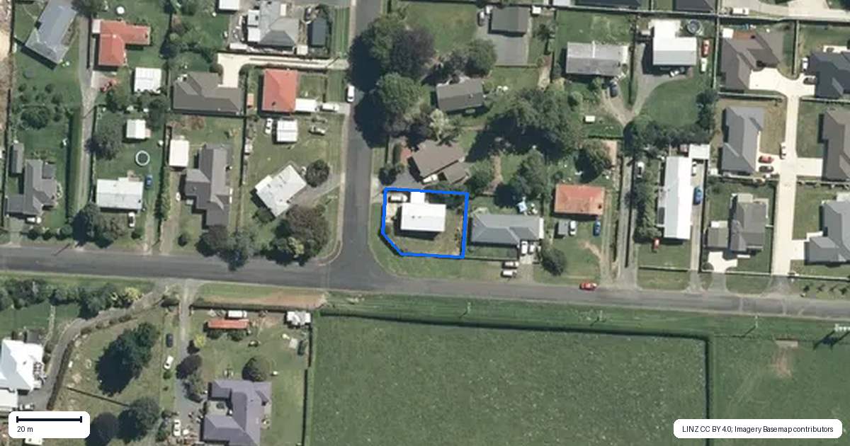 Property context map for 15 McAndrew Street, Kihikihi, Te Awamutu