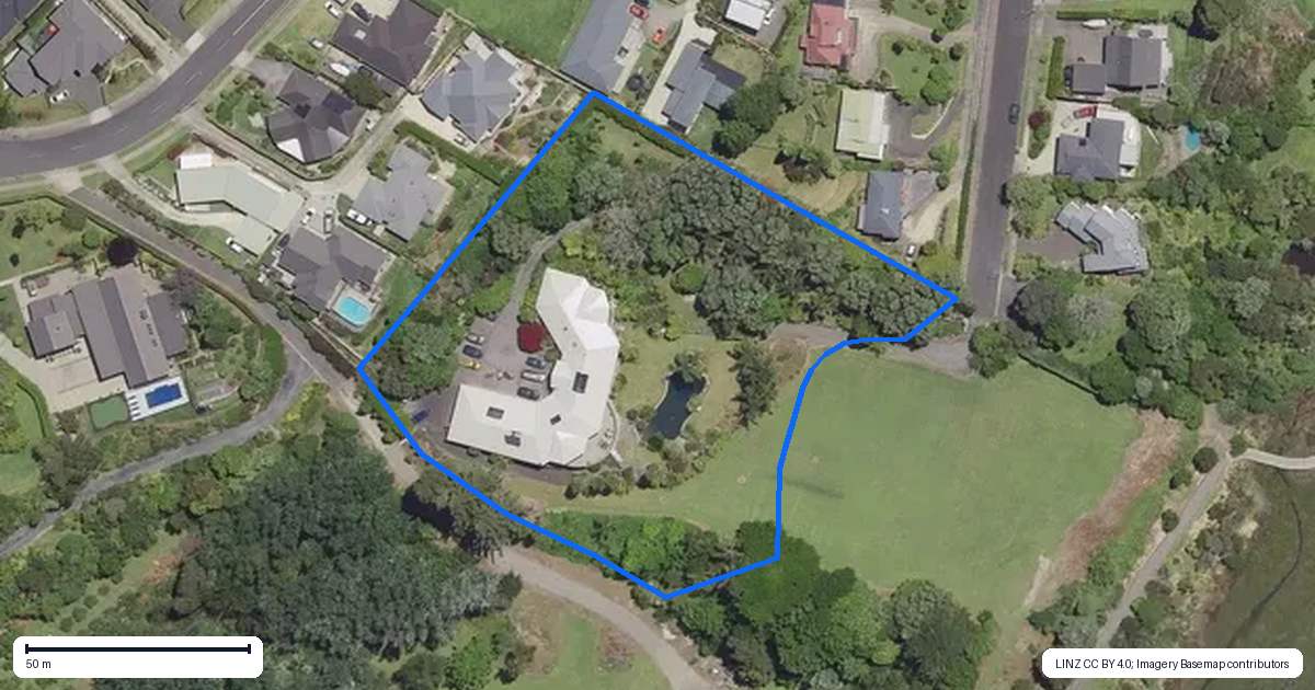 Property context map for 20 Tinopai Drive, Omokoroa