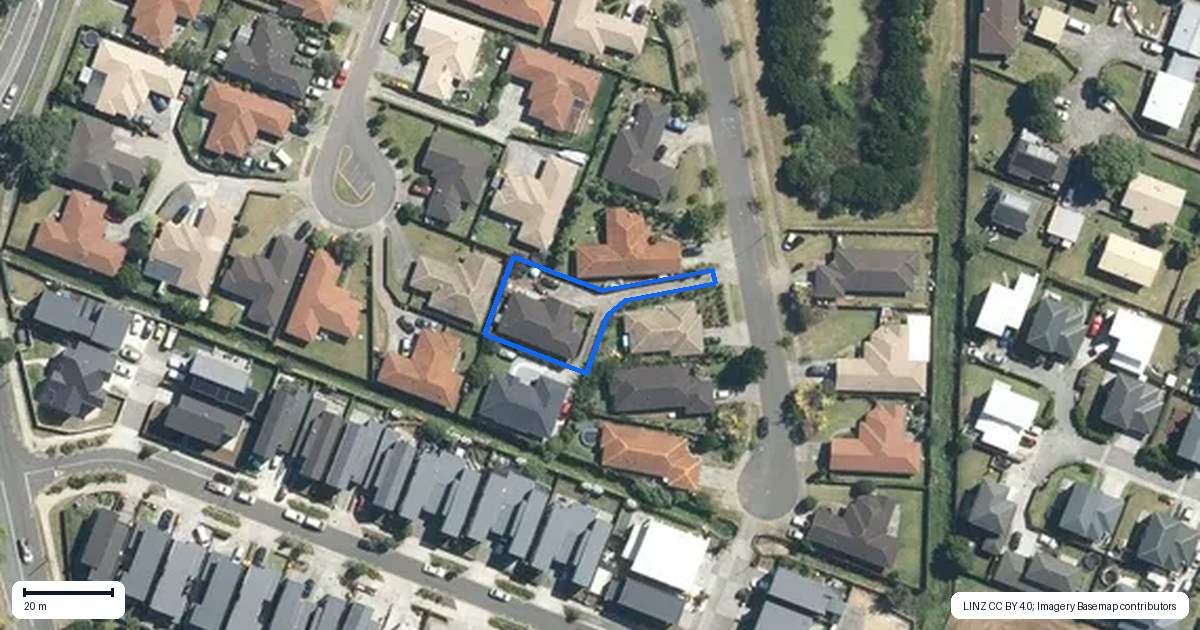 Property context map for 13 Lili Chen Way, Mangere Bridge, Auckland