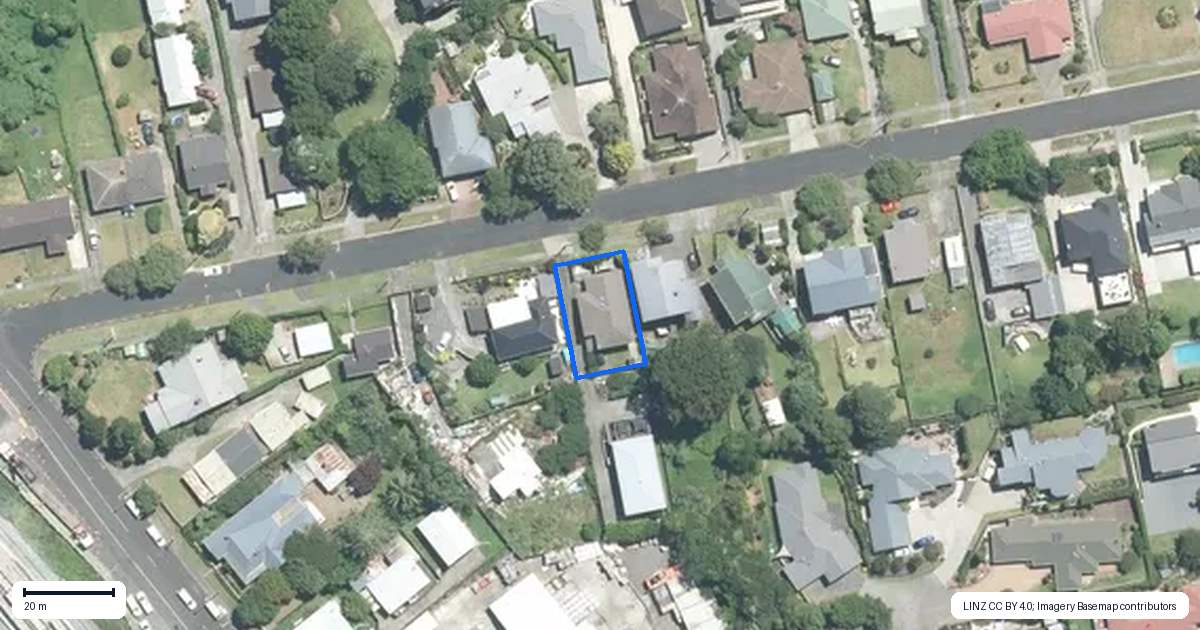 Property context map for 11 Carlton Road, Pukekohe
